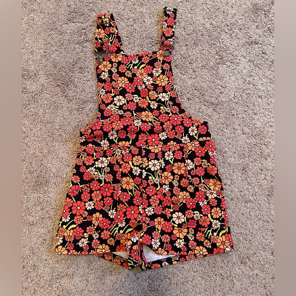 Short overalls
